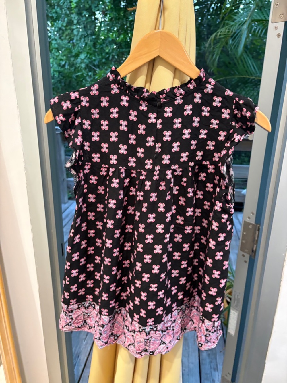 Rose & Olive Black Blouse with Pink Pattern Small
